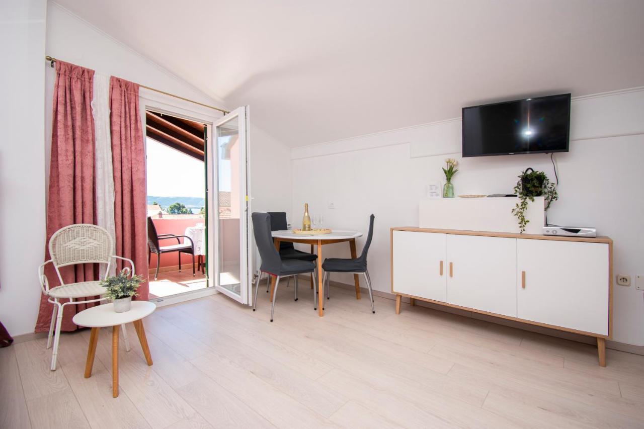 Villa Rosa Brodarica  Esterno foto