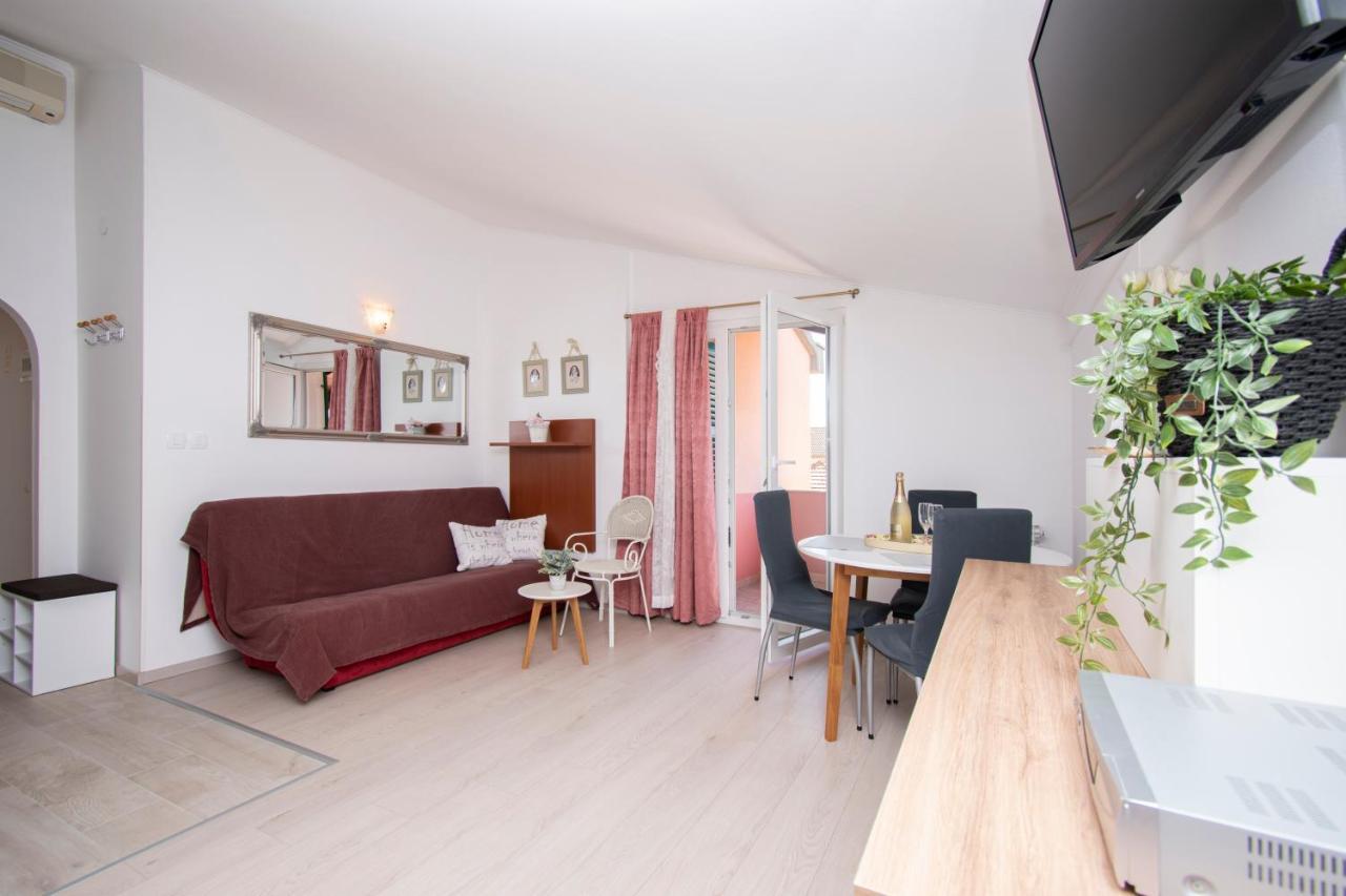 Villa Rosa Brodarica  Esterno foto