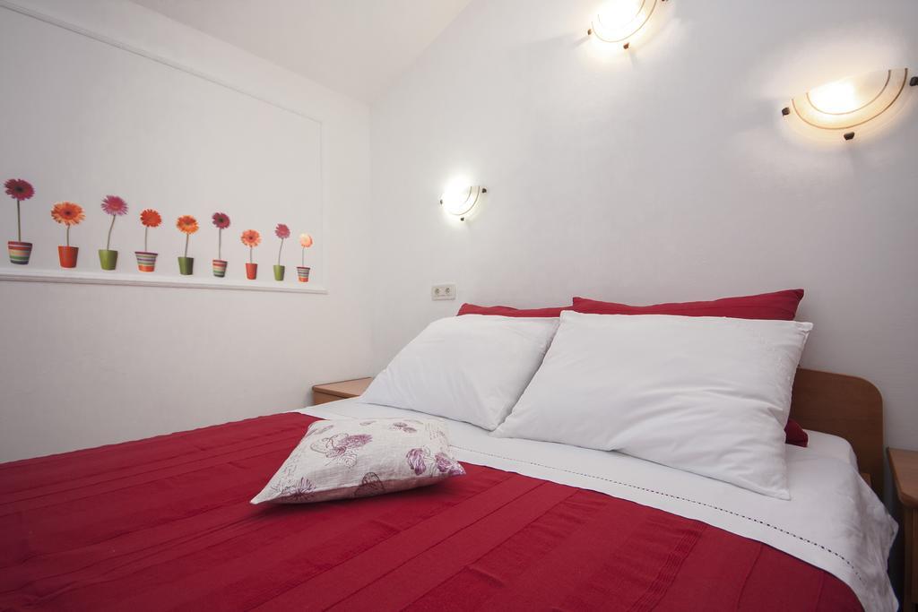 Villa Rosa Brodarica  Esterno foto