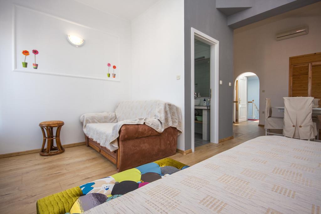 Villa Rosa Brodarica  Esterno foto