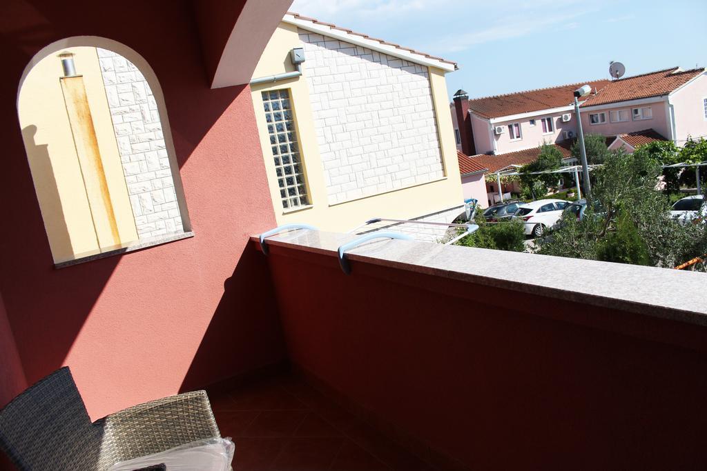 Villa Rosa Brodarica  Esterno foto