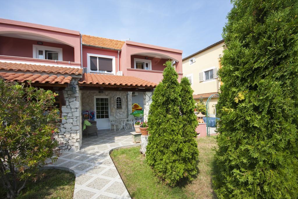 Villa Rosa Brodarica  Esterno foto