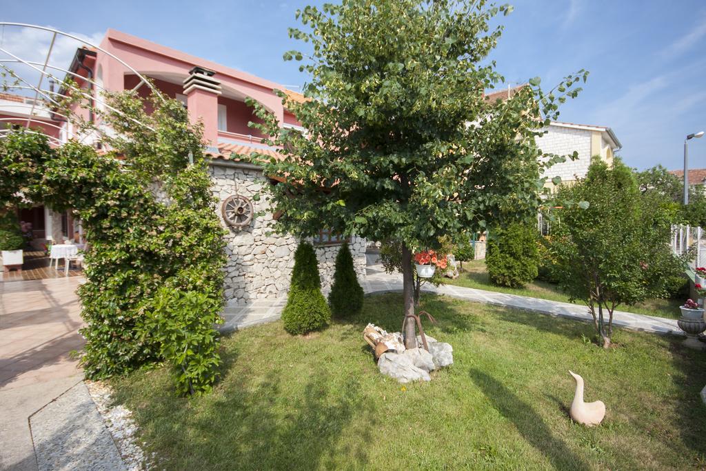 Villa Rosa Brodarica  Esterno foto
